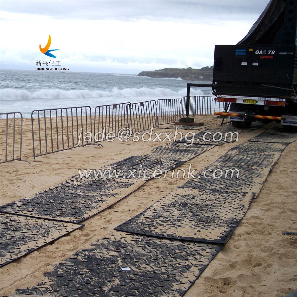 HDPE plastic ground protection mats and pathways